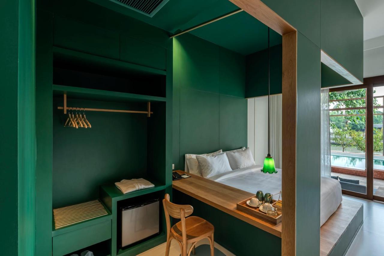 Baan Pomphet Hotel Ayutthaya Bagian luar foto