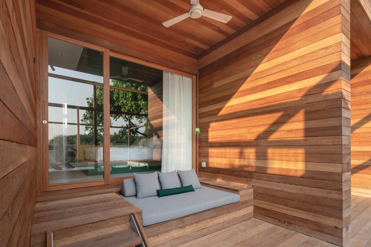 Baan Pomphet Hotel Ayutthaya Bagian luar foto