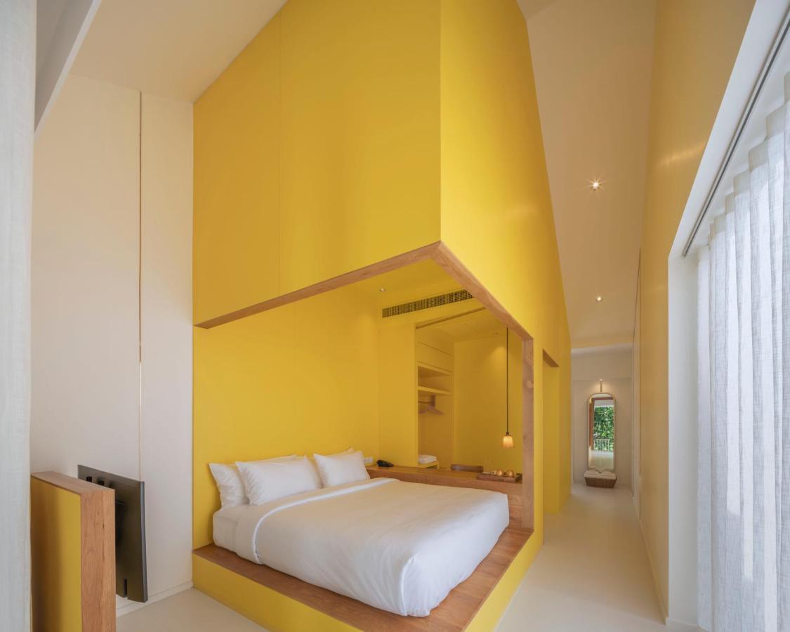 Baan Pomphet Hotel Ayutthaya Bagian luar foto