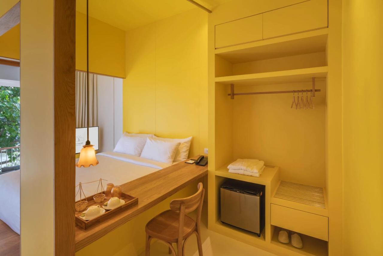 Baan Pomphet Hotel Ayutthaya Bagian luar foto