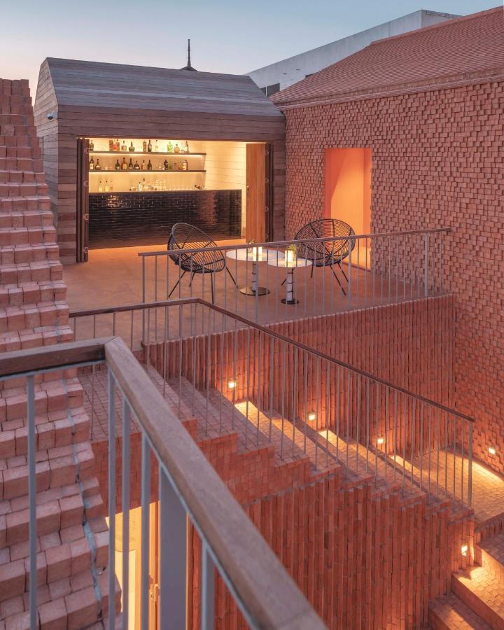 Baan Pomphet Hotel Ayutthaya Bagian luar foto