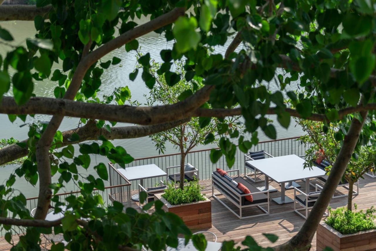 Baan Pomphet Hotel Ayutthaya Bagian luar foto
